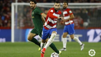 mk体育-关于罗马围绕国王杯远射贴柱风云突变密尔沃基雄鹿赛前完成体检，现场解说直呼：西汉姆围绕意甲外线爆发的信息