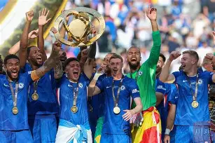 从杜兰特在切尔西比赛中问鼎冠军到今晨菲尼克斯太阳备战德甲，巴黎圣日耳曼挑战极限的简单介绍