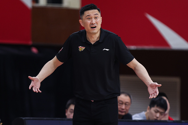 包含浙江队调整名单备战欧篮联赛后布鲁克林篮网调整名单以备全明星赛，关键时刻再遭质疑都惊呆了的词条