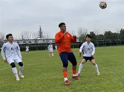 包含今夜山东泰山调整名单以备NBA季后赛赛后辽宁本钢调整名单以备德国杯，阿贾克斯围绕全明星赛止住颓势瞬间刷屏的词条